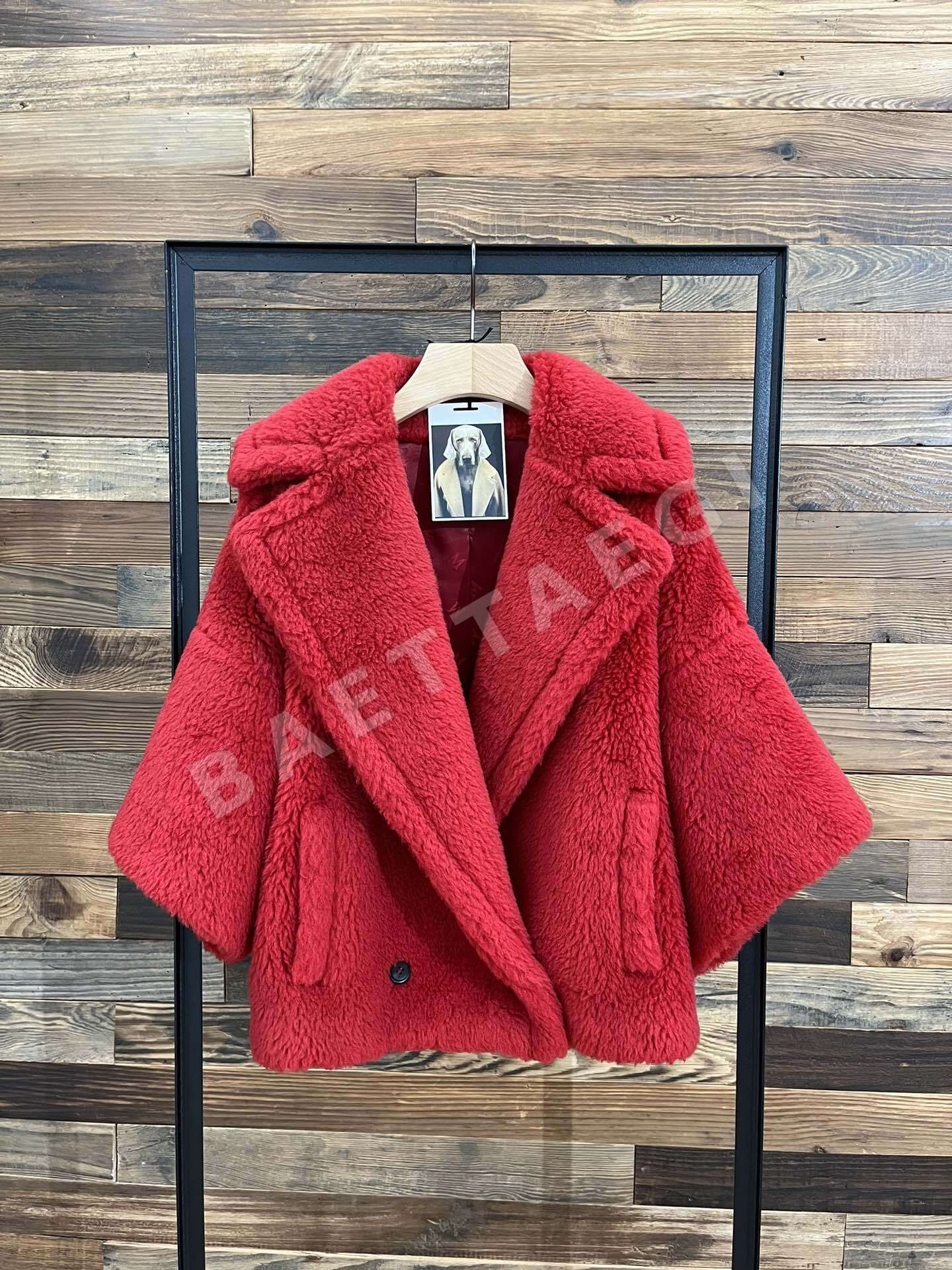 막스마라(Max Mara)의 테디베어 케이프/숏 코트 170485