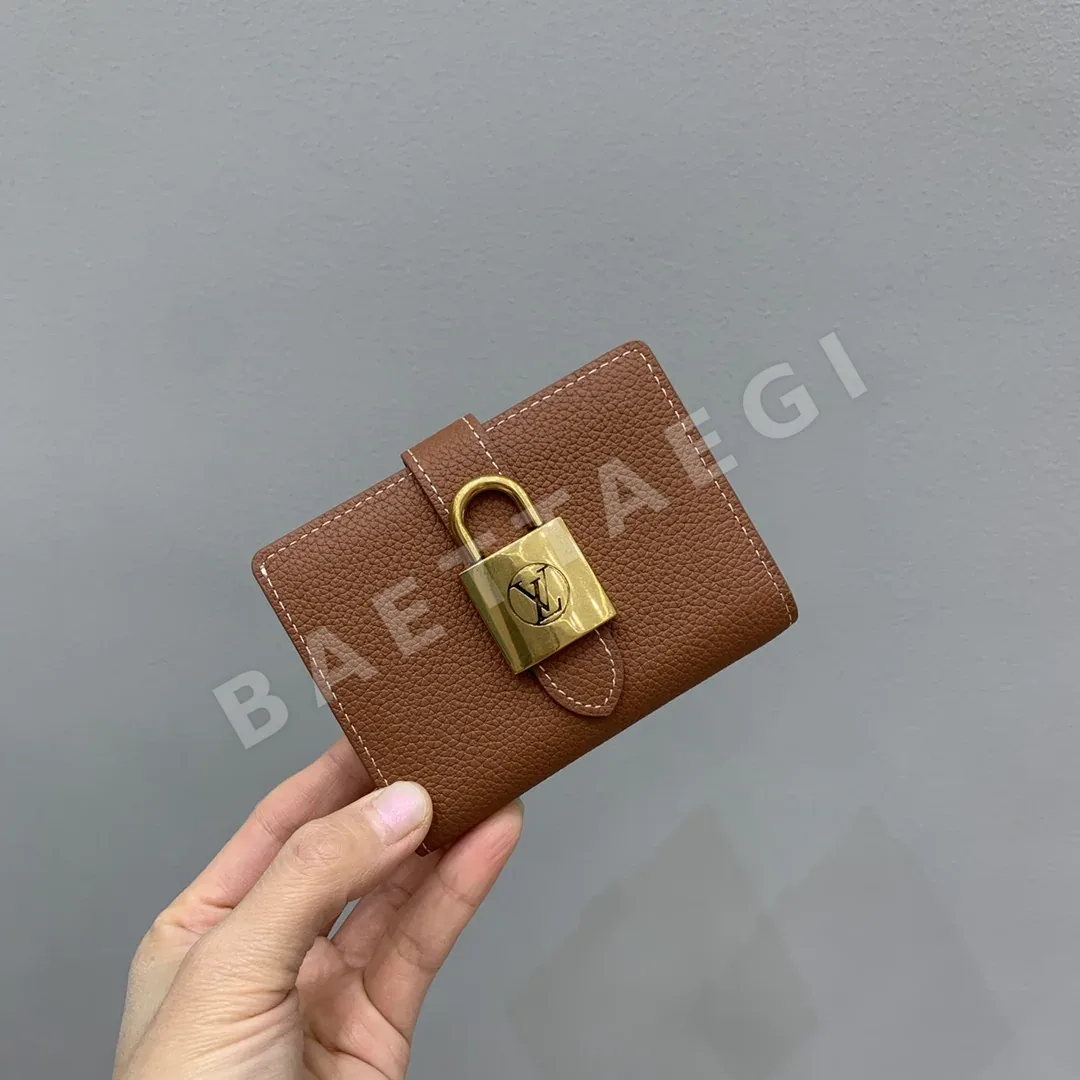 루이비통 LOVE 숏월렛 반지갑 M12148