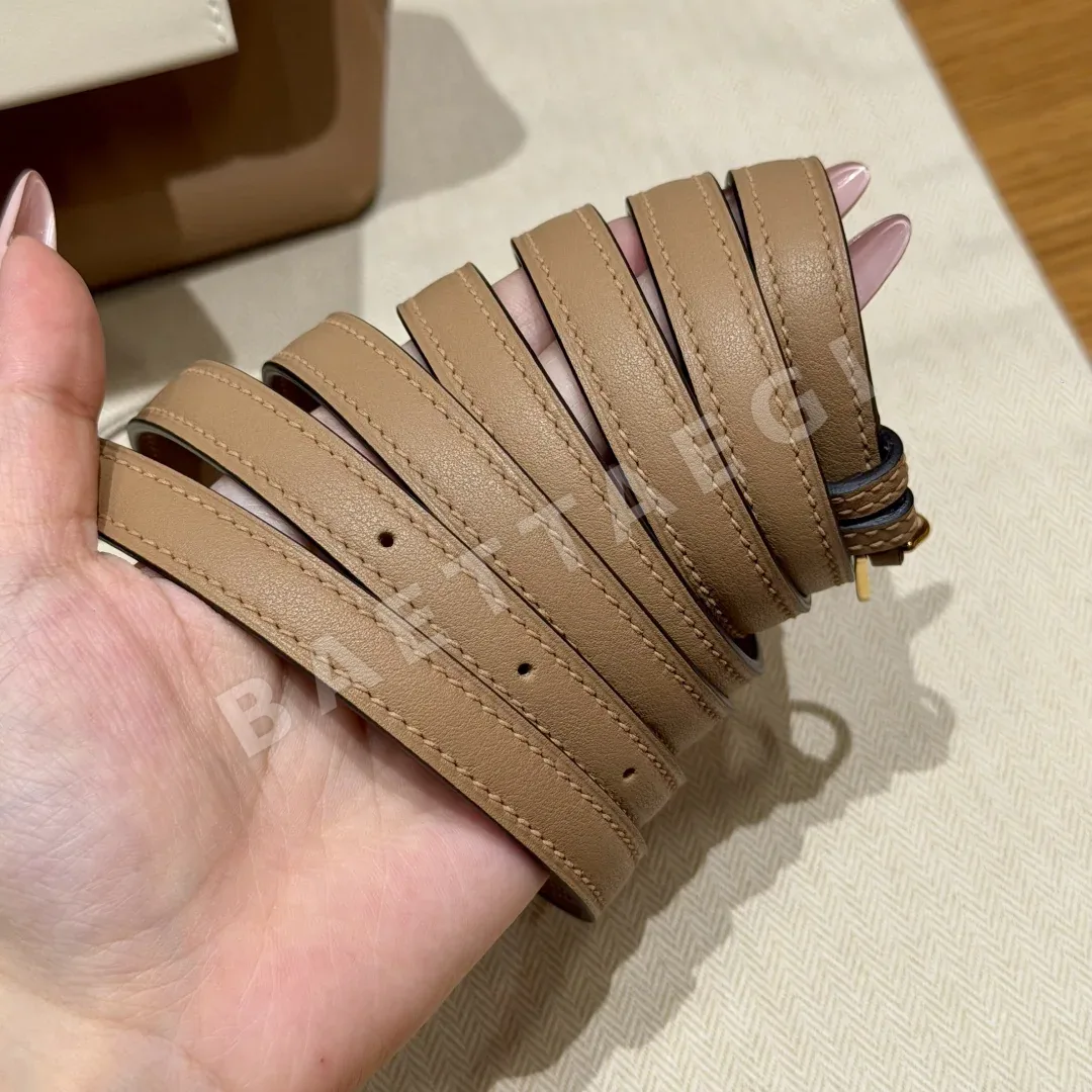 에르메스 켈리 골드 장식 가방 상세 이미지 6