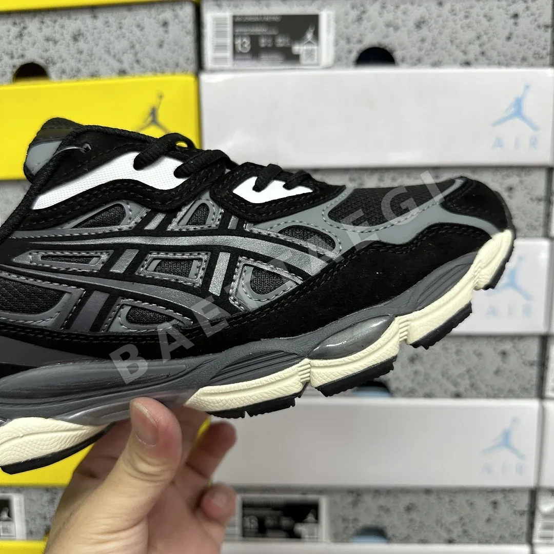 아식스 [M] 젤 NYC 1203A739-001 200483 Asics Gel-NYC Black Black 상세 이미지 4