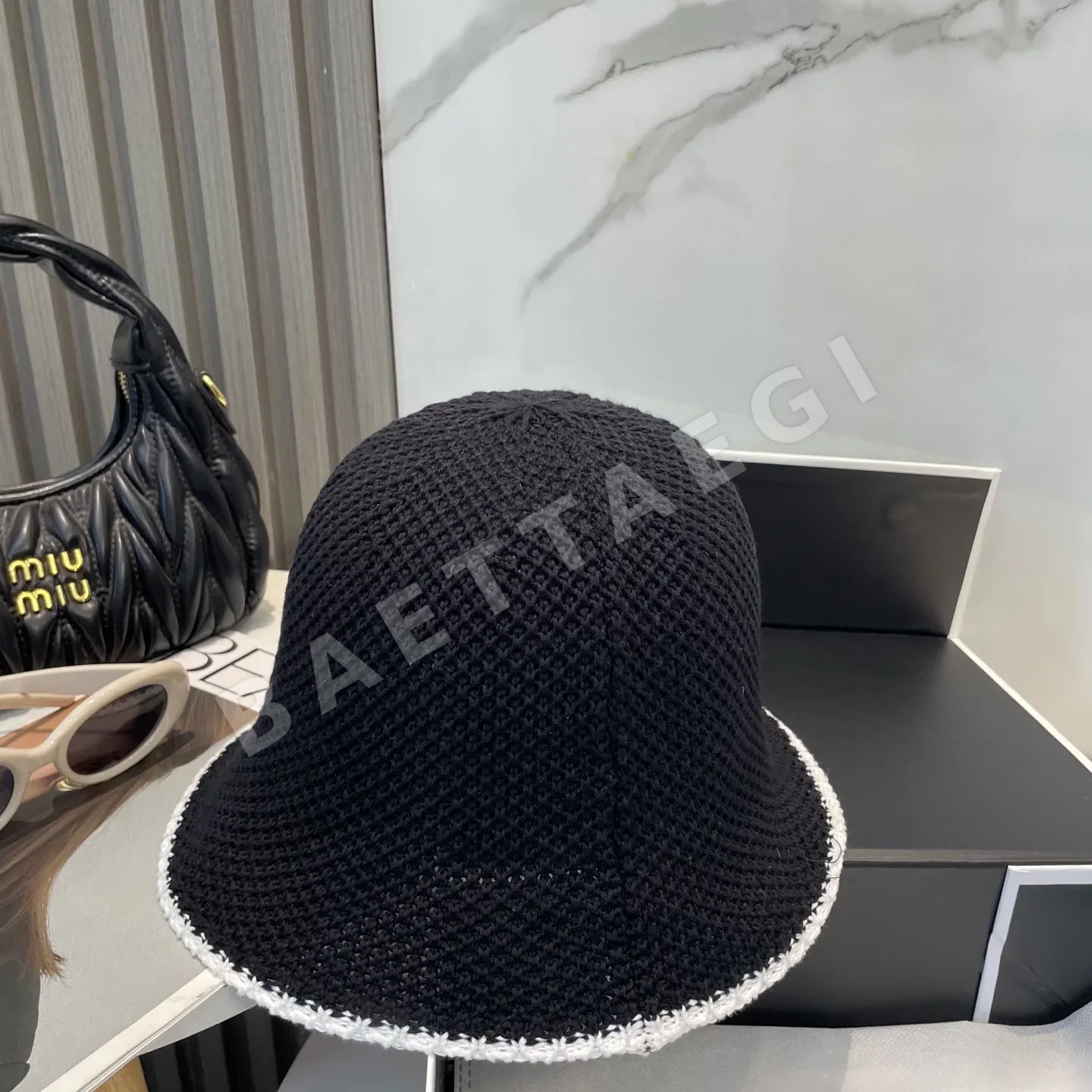 샤넬 25c 램스킨 버킷 햇 모자 상세 이미지 3