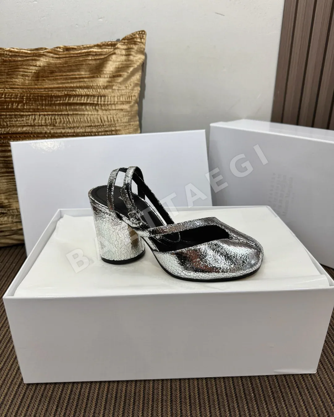 마르지엘라 MM6 스플릿 토 하이힐 샌들 상세 이미지 5