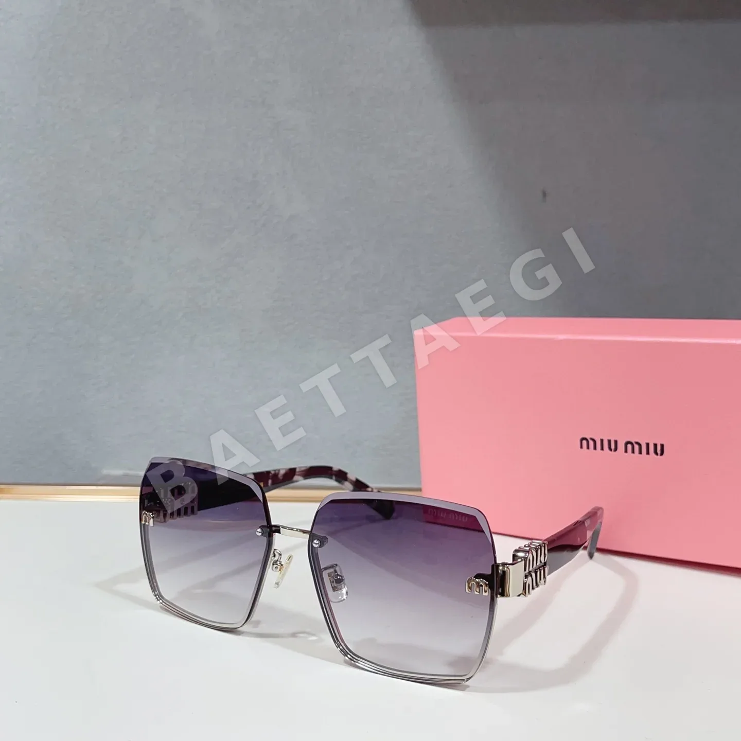 미우미우 선글라스 72968 Miu Miu Sunglasses 상세 이미지 2