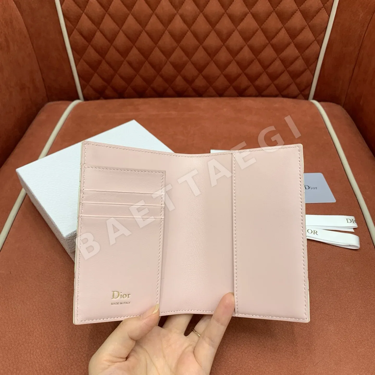 디올 카나쥬 램스킨 여권 커버 지갑 상세 이미지 7