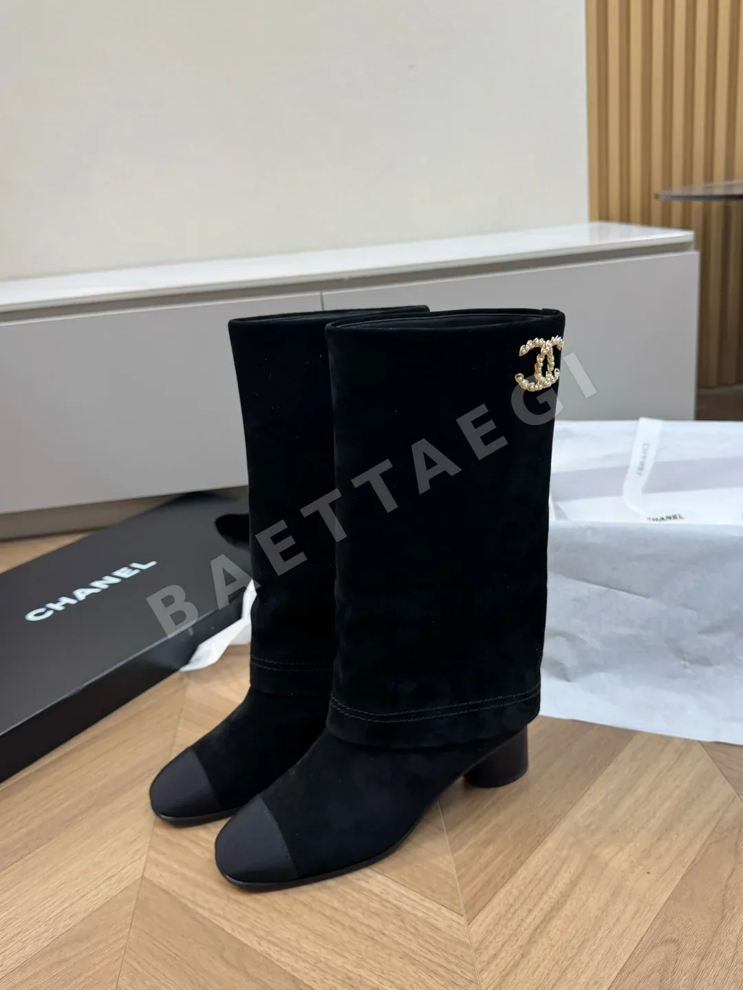 샤넬 스웨이드 시가렛 부츠 상세 이미지 2