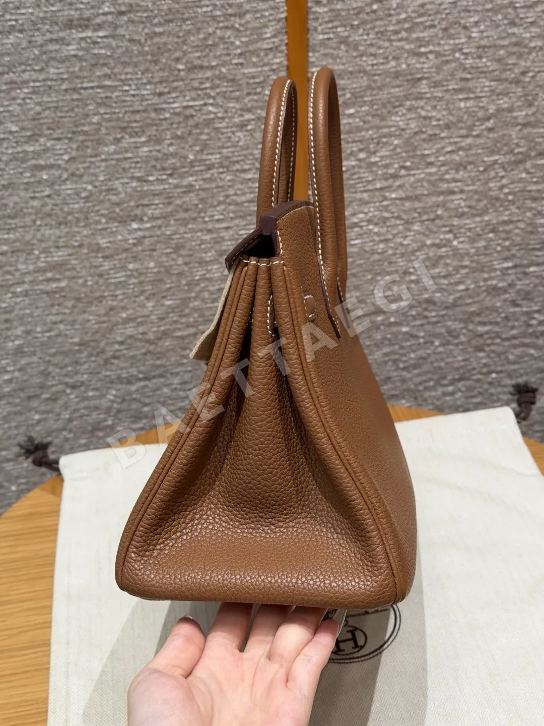 에르메스 버킨 25 토고 가죽 실버 금속 가방 상세 이미지 4