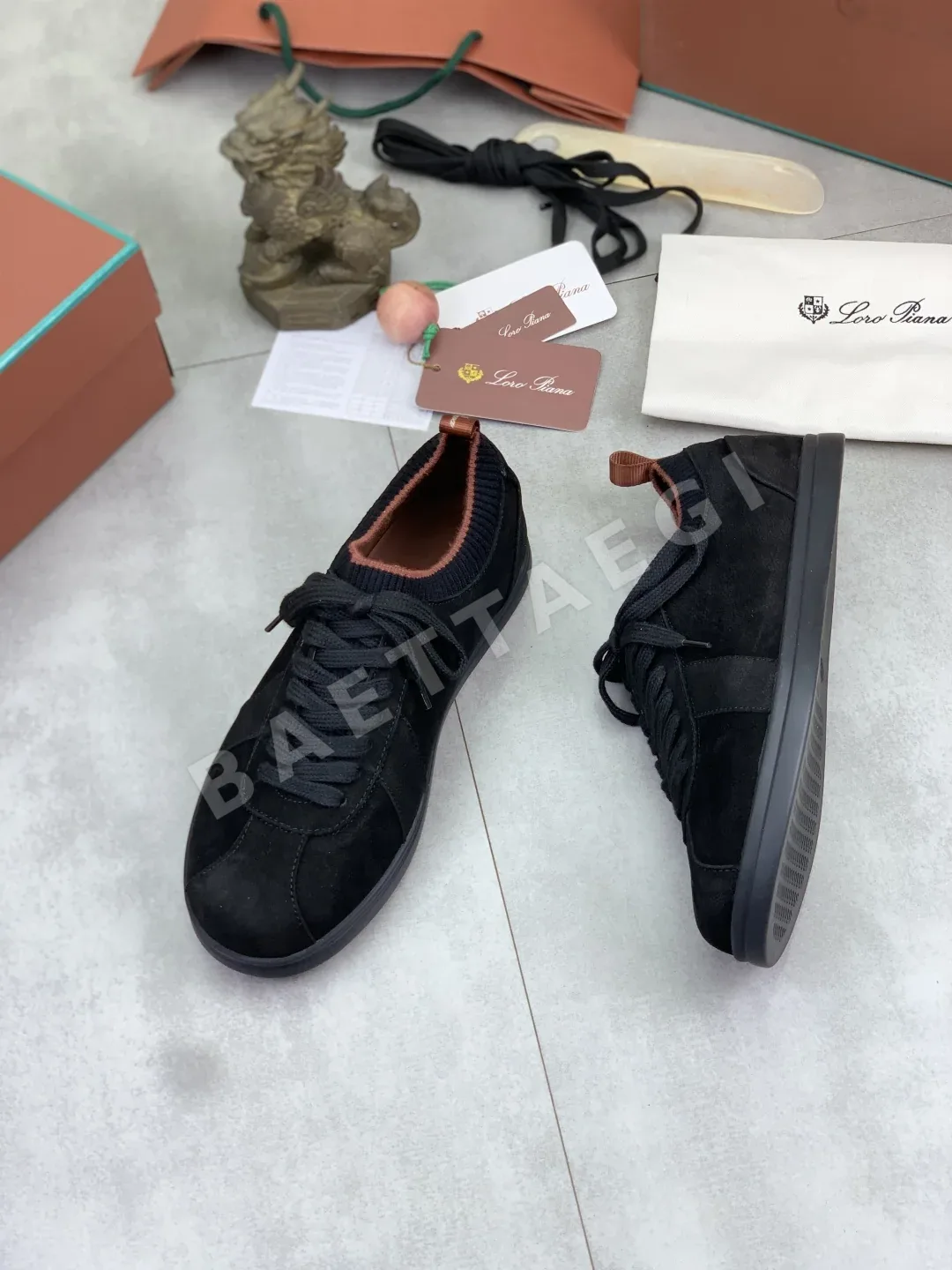 로로피아나 캐주얼 남성 신발 상세 이미지 3