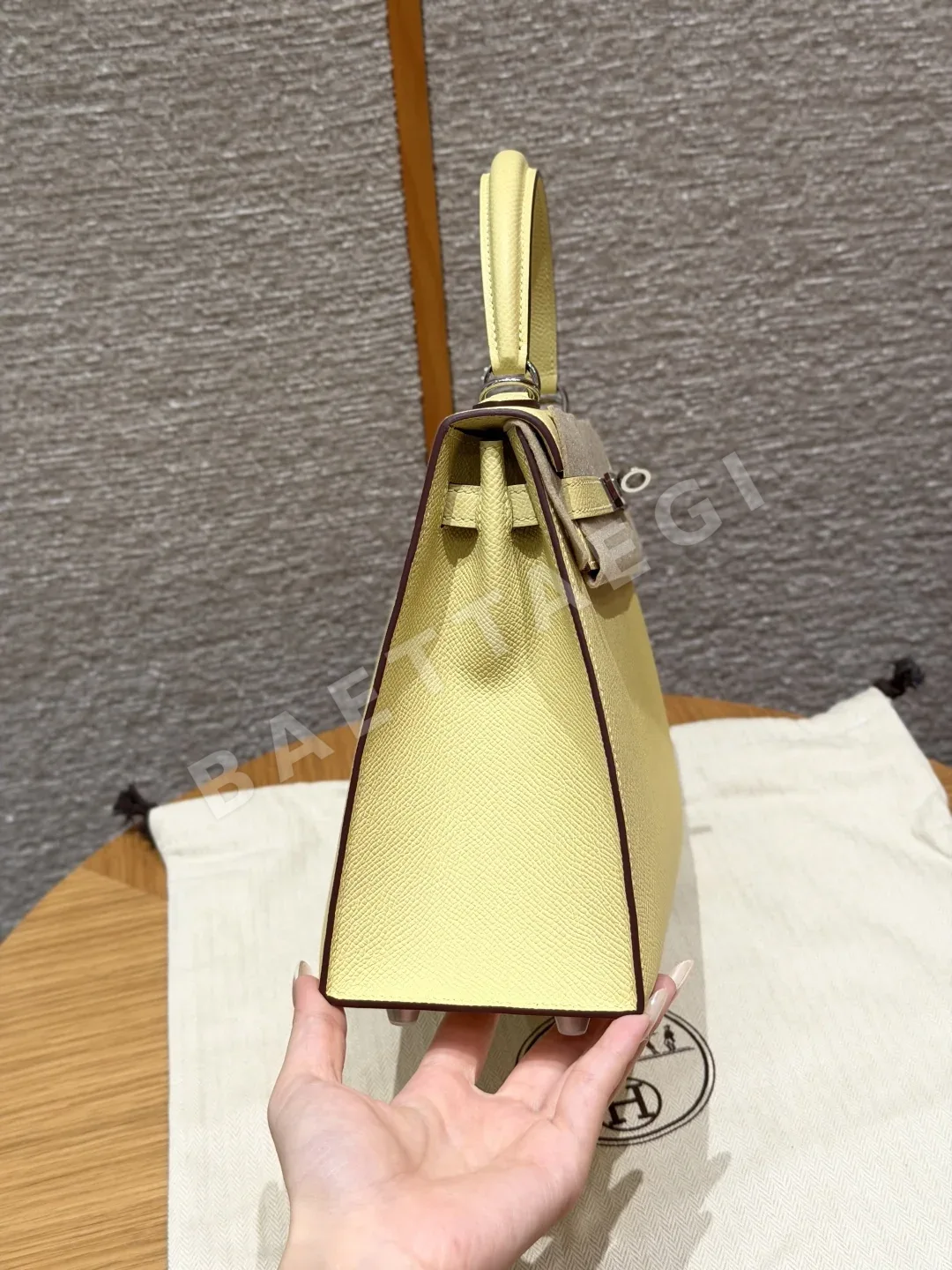 에르메스 켈리 병아리 노란색 가방 상세 이미지 3