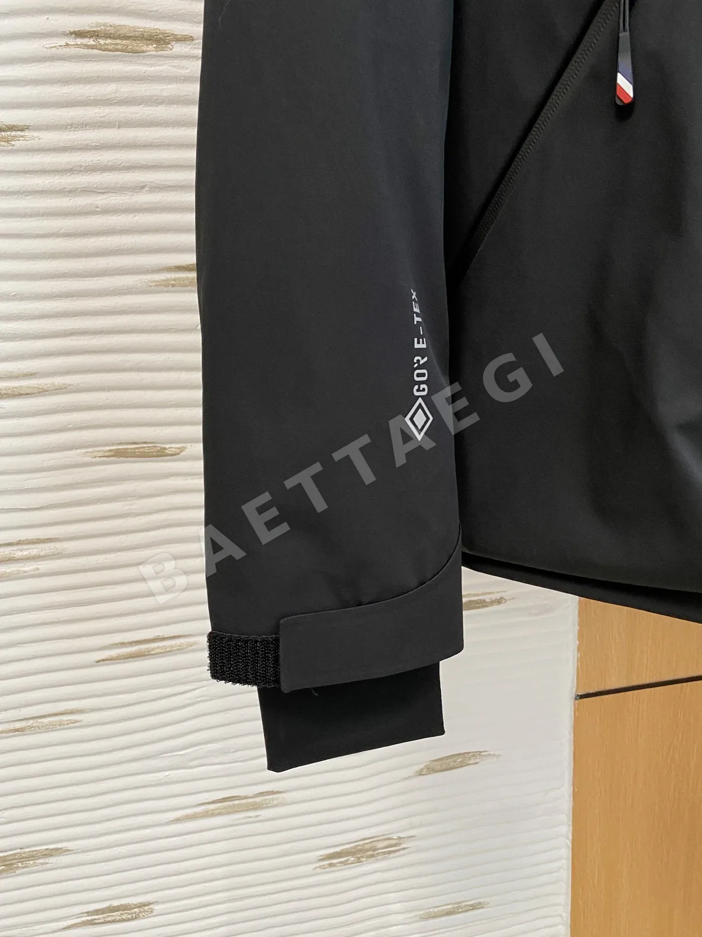 몽클레르 그레노블 남성 다운 패딩 재킷 상세 이미지 7