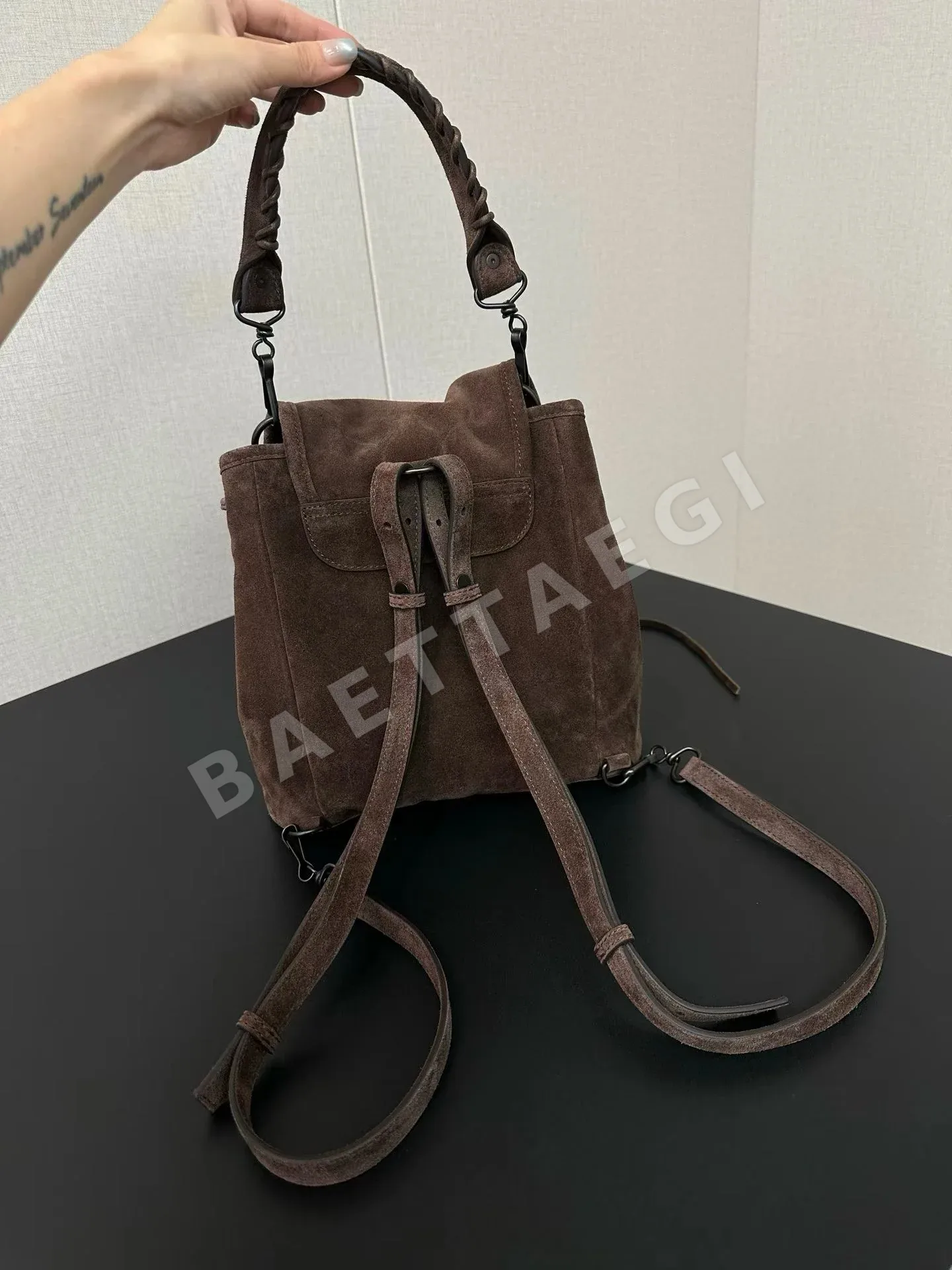 발렌시아가 램스킨 바이커 백팩 상세 이미지 6