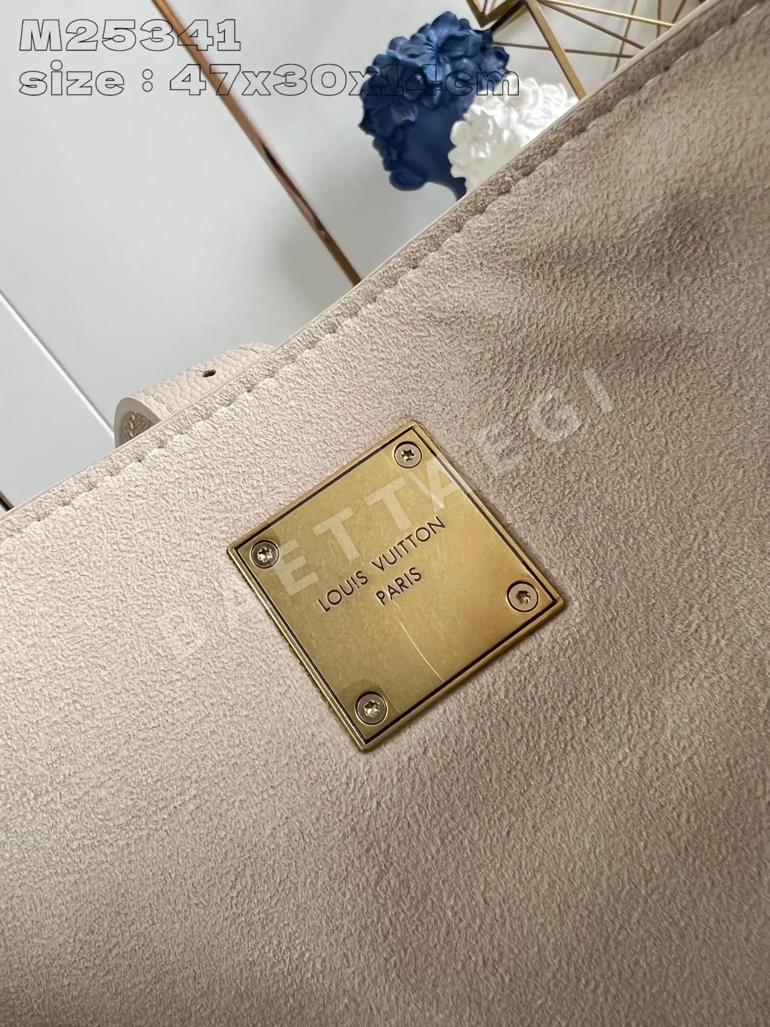 루이비통 그레인드 송아지가죽 미디엄 핸드백 M25341 상세 이미지 9