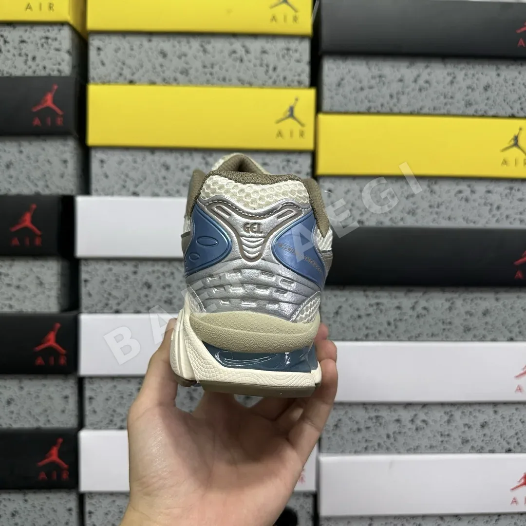 아식스 [LZ] 젤 카야노 14 1202A056-113 200567 Asics Gel-Kayano 14 Cream Pepper 상세 이미지 7