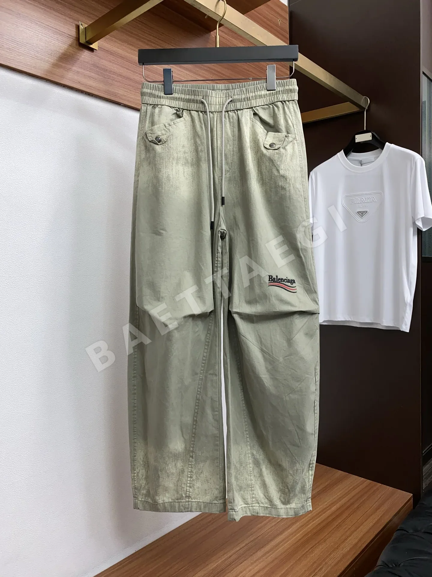 발렌시아가 남성 캐주얼 팬츠 상세 이미지 2