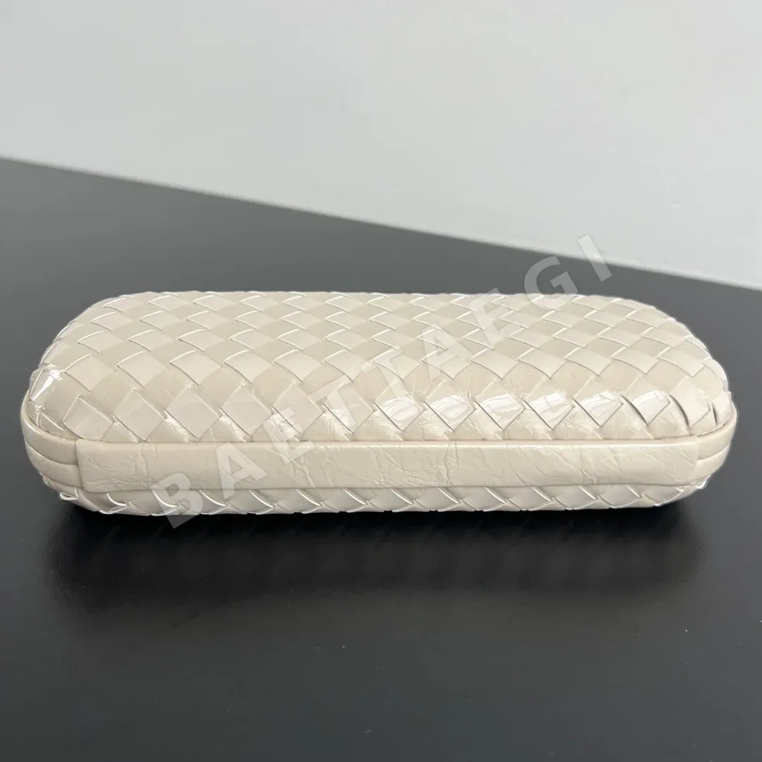 보테가베네타 뉴 콘트 이브닝 백 717622 4797 상세 이미지 3