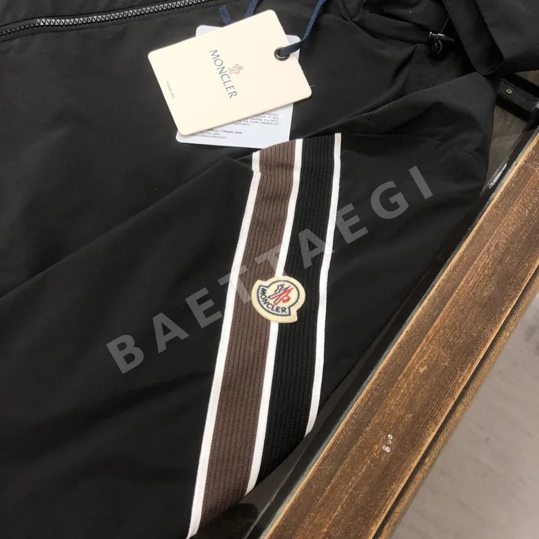 몽클레르 트리콜로르 스트라이프 남성 트렌치 자켓 상세 이미지 4