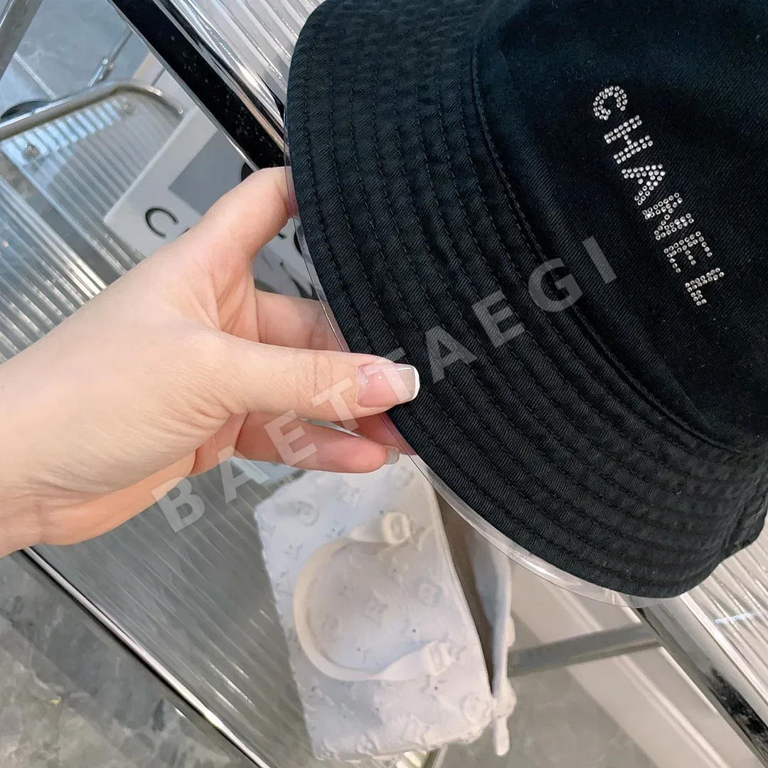 샤넬 라인스톤 로고 코튼 버킷햇 상세 이미지 2