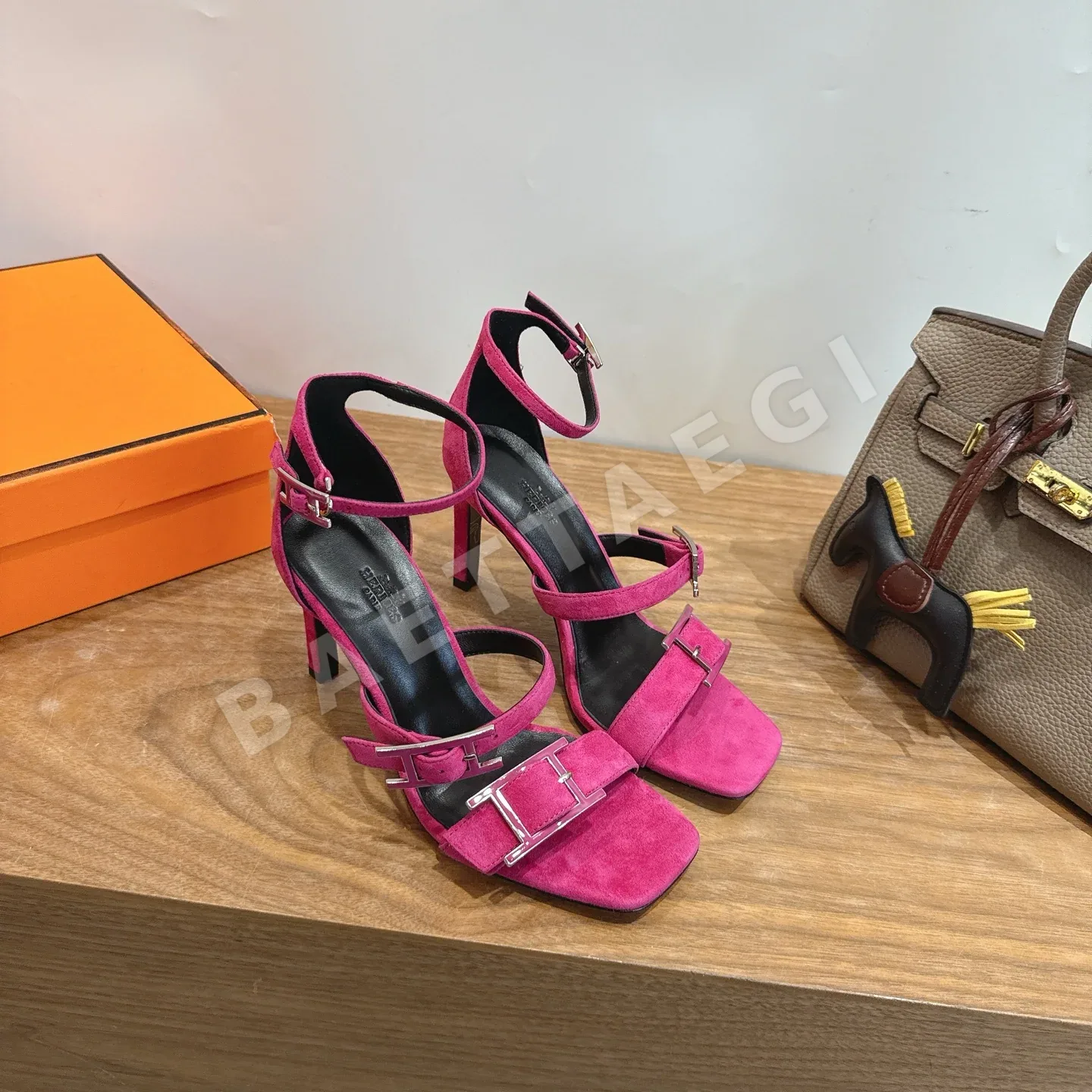 에르메스 리브 90 샌들(Hermès Liv 90 Sandal) 상세 이미지 4