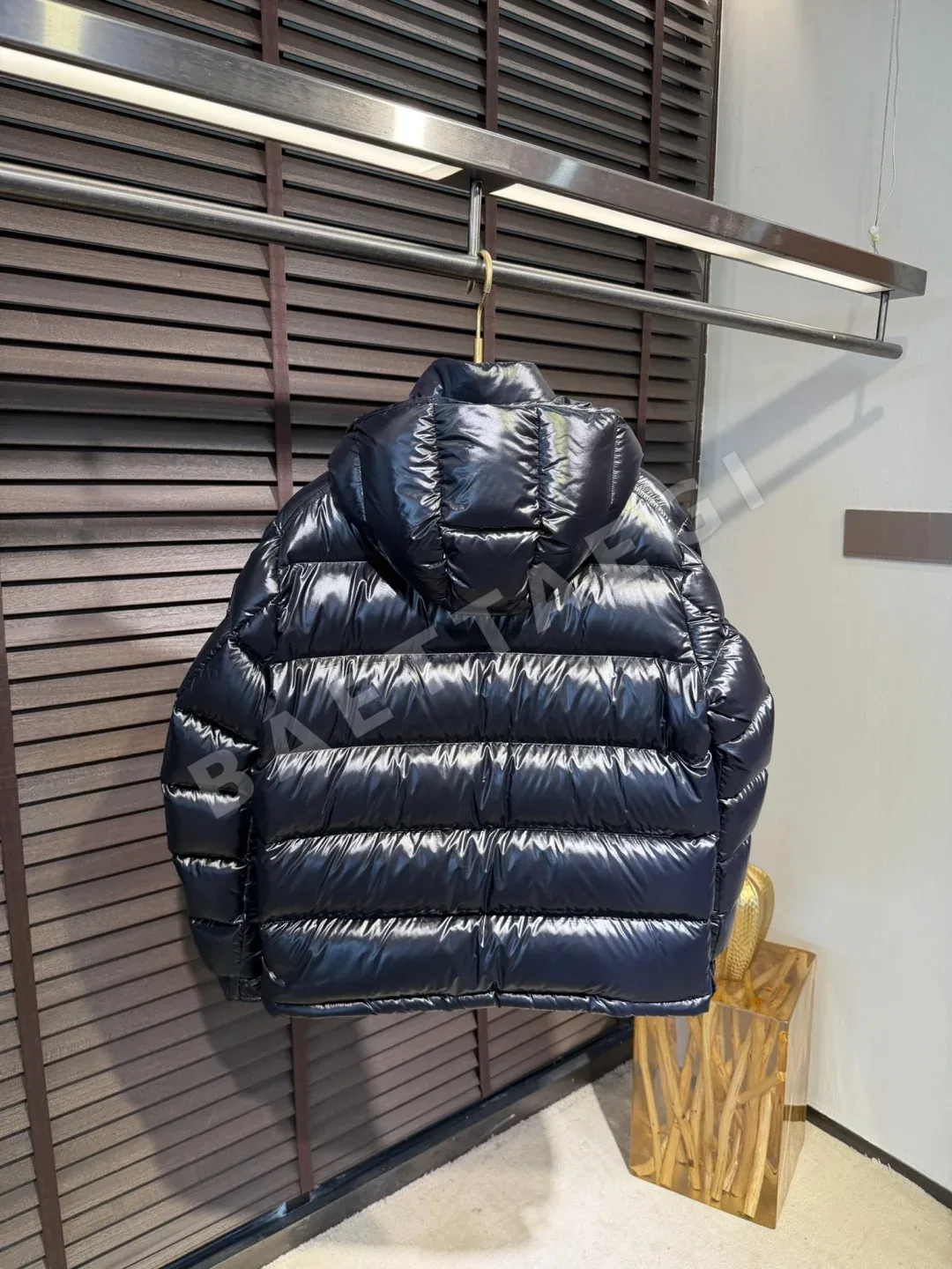 몽클레르 남성 다운 패딩 M8839 상세 이미지 2