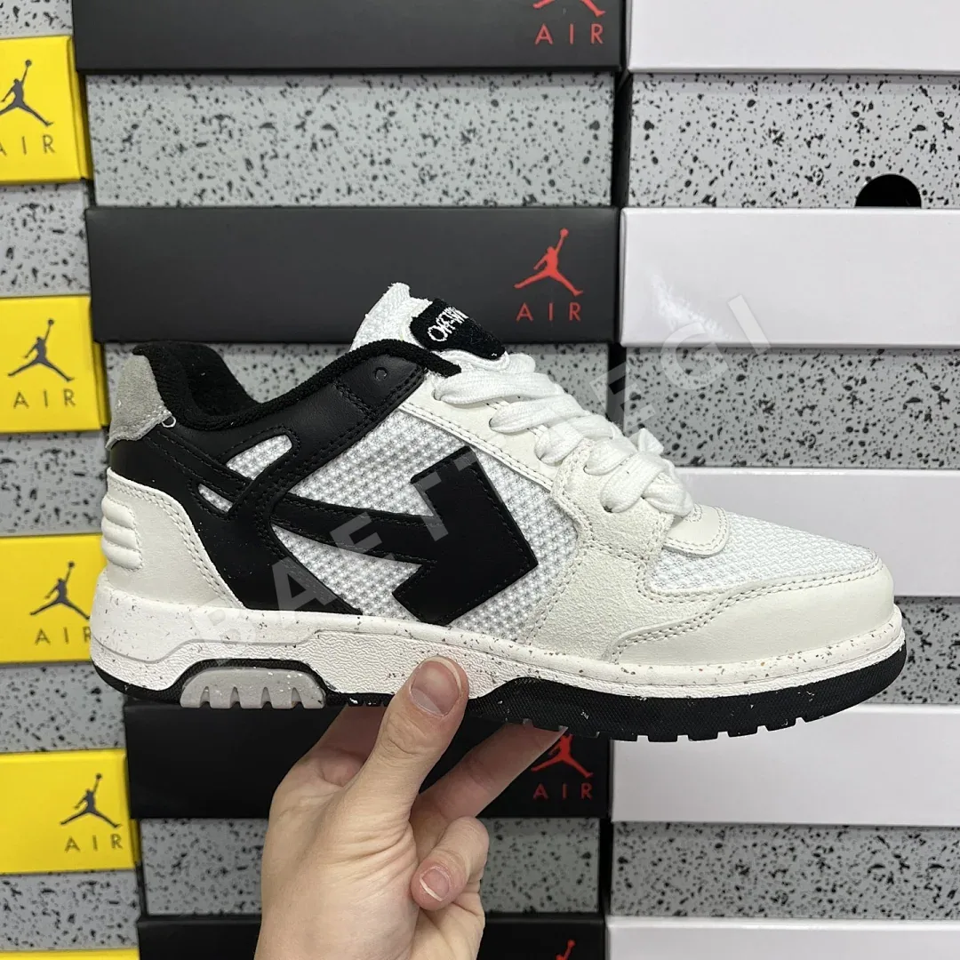 오프화이트 아웃 오브 오피스 OOO 로우 탑스 202408 Off White Out Of Office OOO Low Tops White 상세 이미지 4