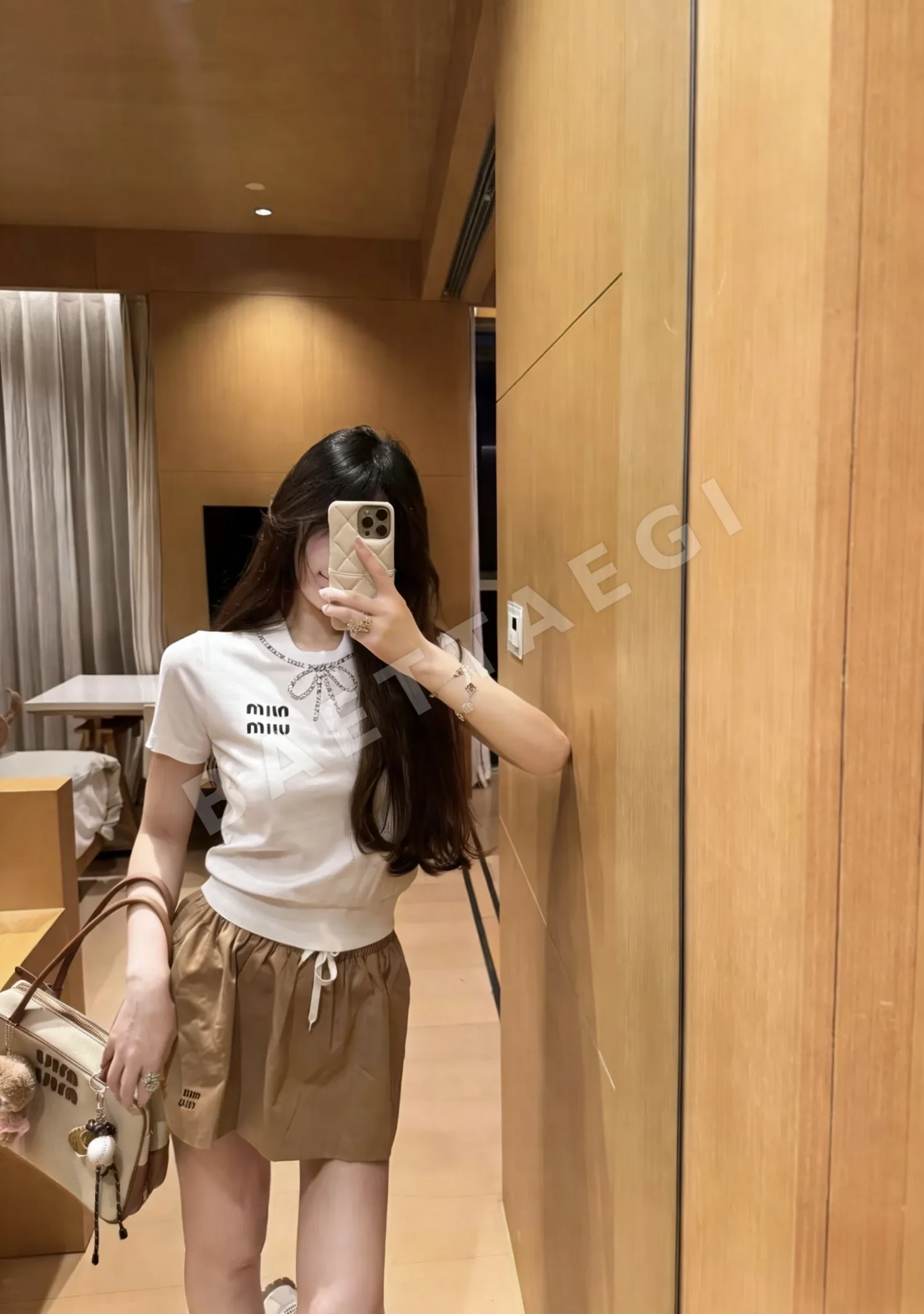 미우미우 여성 반팔 티셔츠 상세 이미지 6