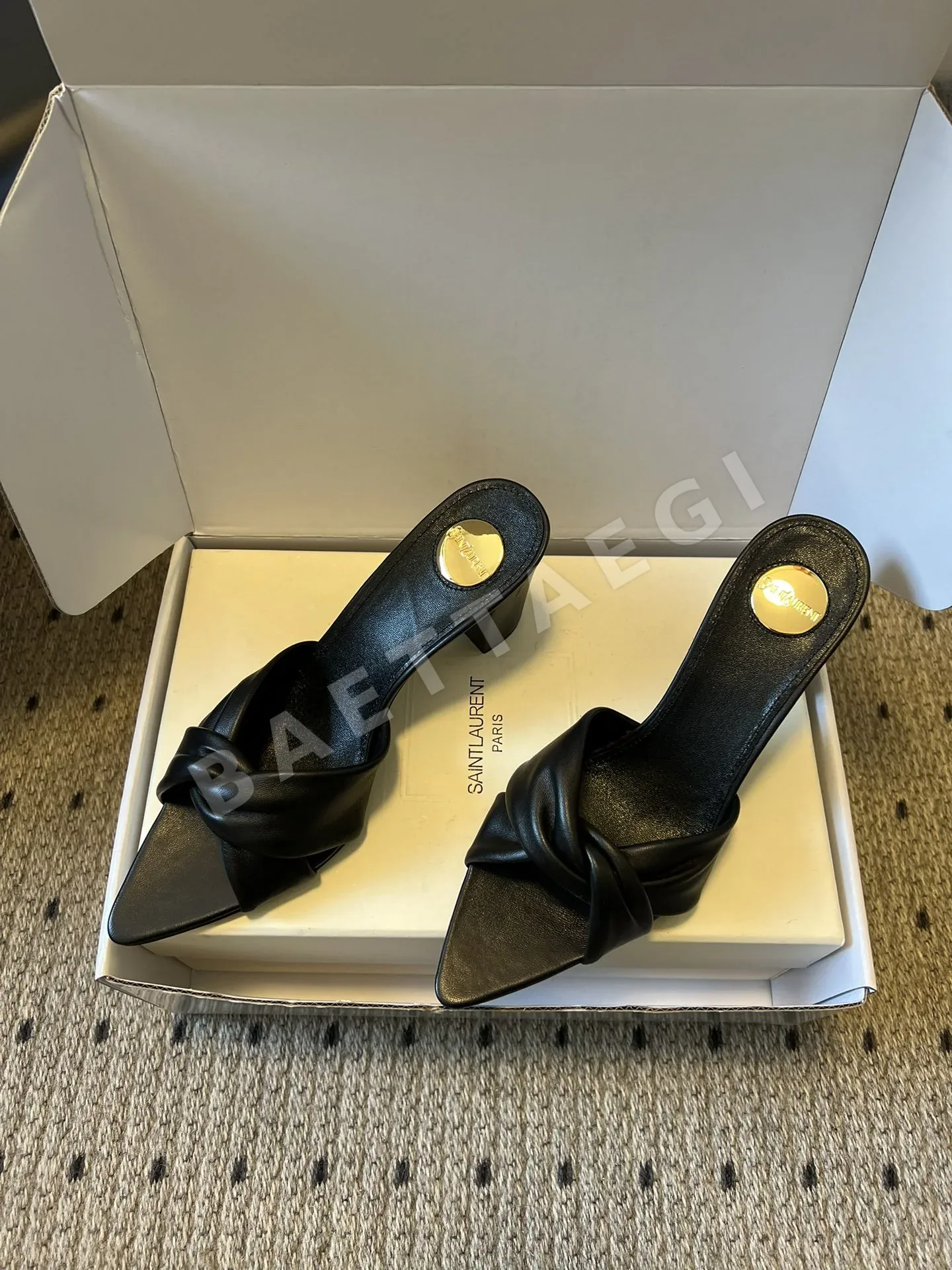 생로랑 스티치 뮬 9575 상세 이미지 2