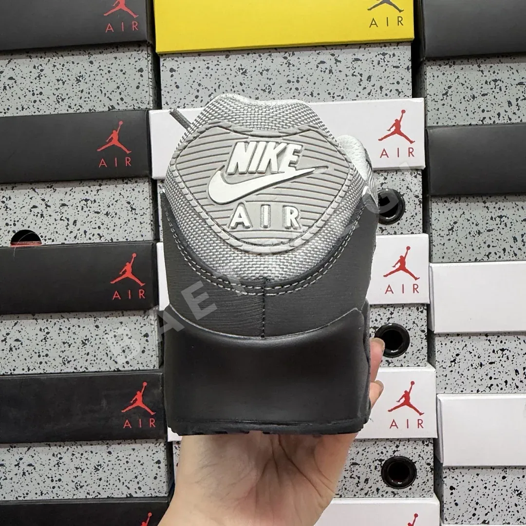 나이키 [XY] 에어 맥스 90 그레이 블랙 HQ3817-001 201055 Nike Air Max 90 Reflective Anthracite 상세 이미지 8