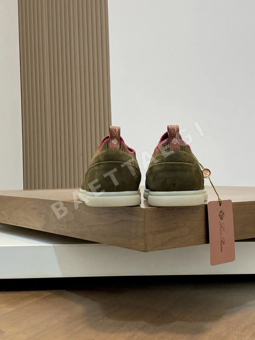 로로피아나 소호 워크 남성 스니커즈 4384 상세 이미지 8