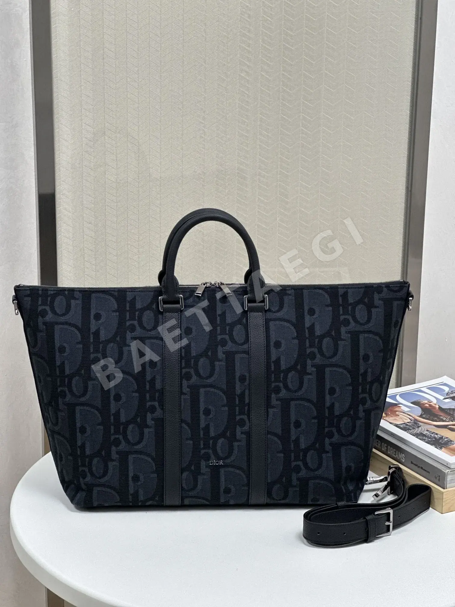 디올 여행용 토트백 106485