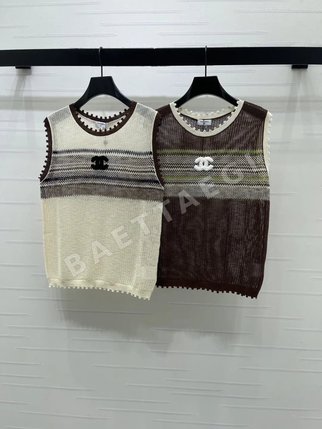 샤넬 레트로 스트라이프 반팔 니트 베스트 103893