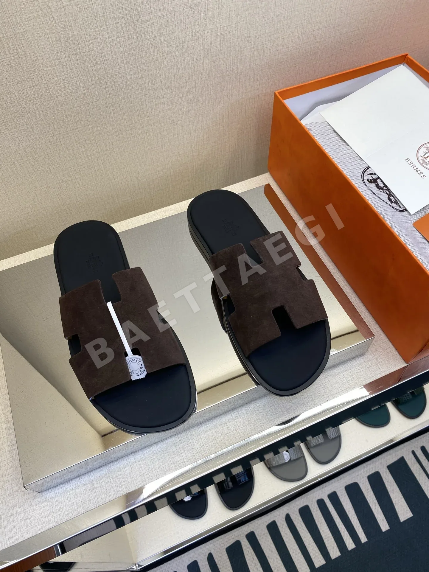 에르메스 샌들 남성 가죽 H 패턴 163631