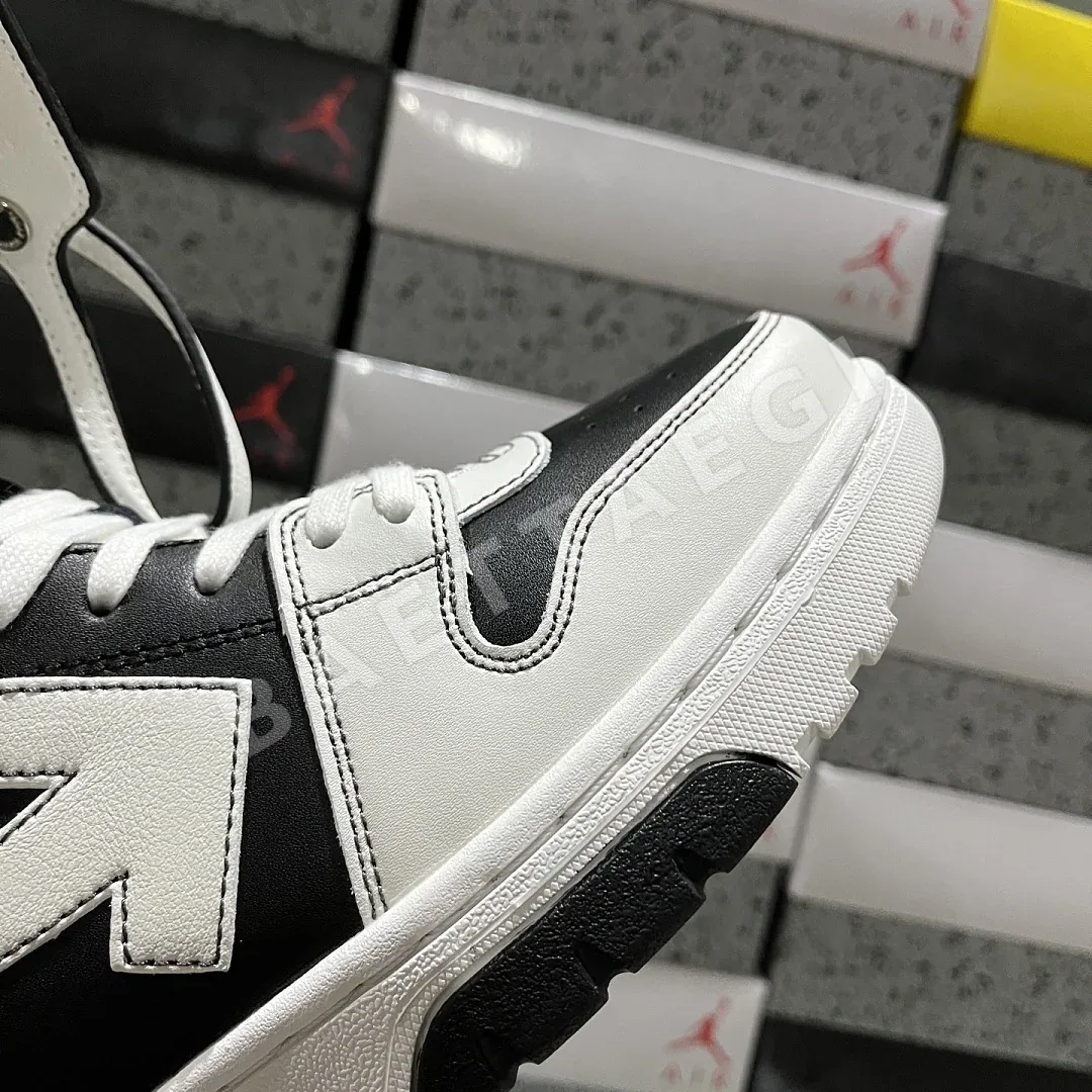 오프화이트 [YC/3A] 아웃 오브 오피스 OOO 로우 탑스 화이트 블랙 202438 Off White Out Of Office OOO Low 상세 이미지 7