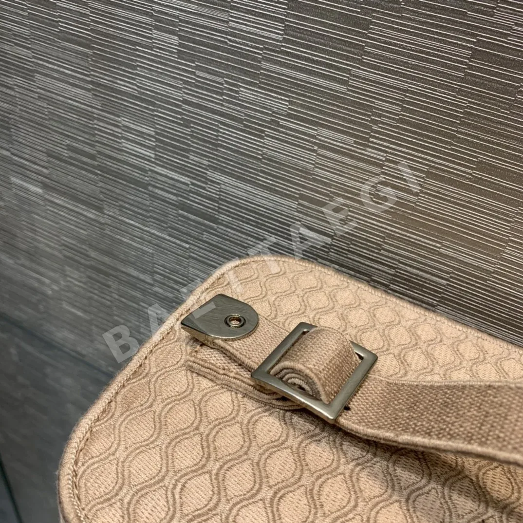 디올 트래블 뷰티 케이스 블랙 자수 메시 가방 상세 이미지 6