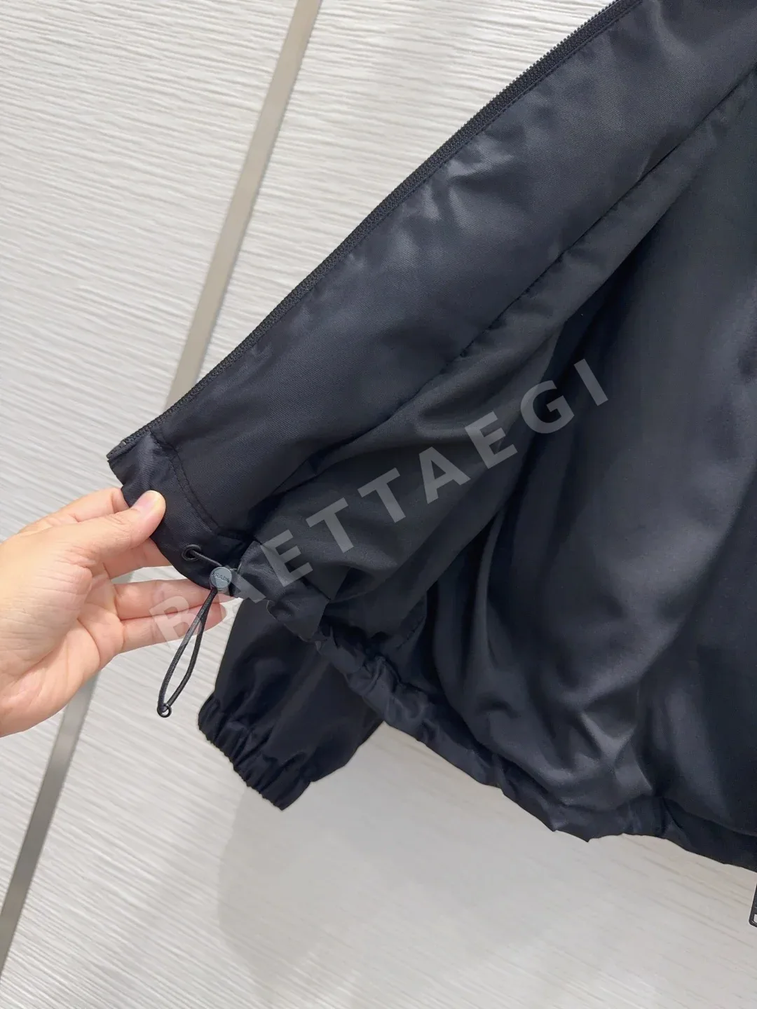 프라다 질감 소재 여성 자켓 상세 이미지 7