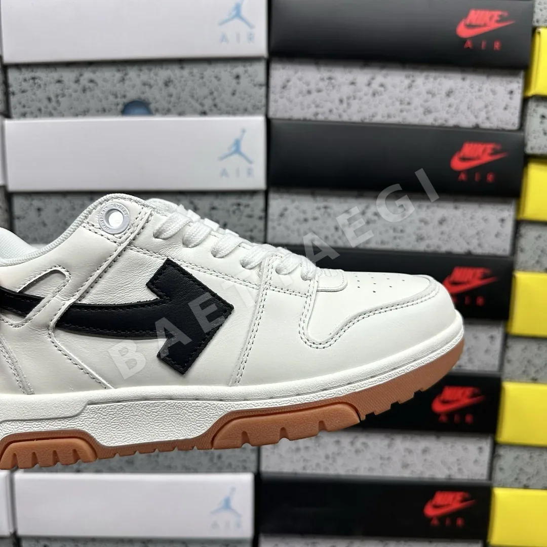오프화이트 [KZ] 아웃 오브 오피스 OOO 로우 탑스 화이트 블랙 202492 Off White Out Of Office OOO Low 상세 이미지 7