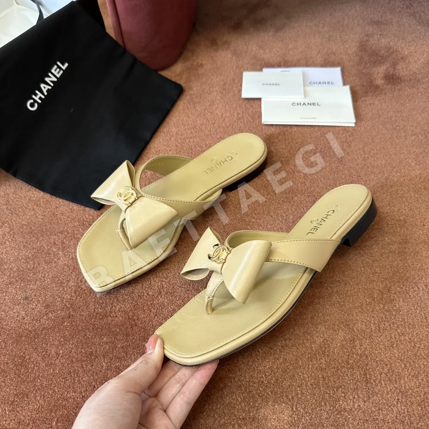 샤넬 카멜리아 플랫 샌들 상세 이미지 8