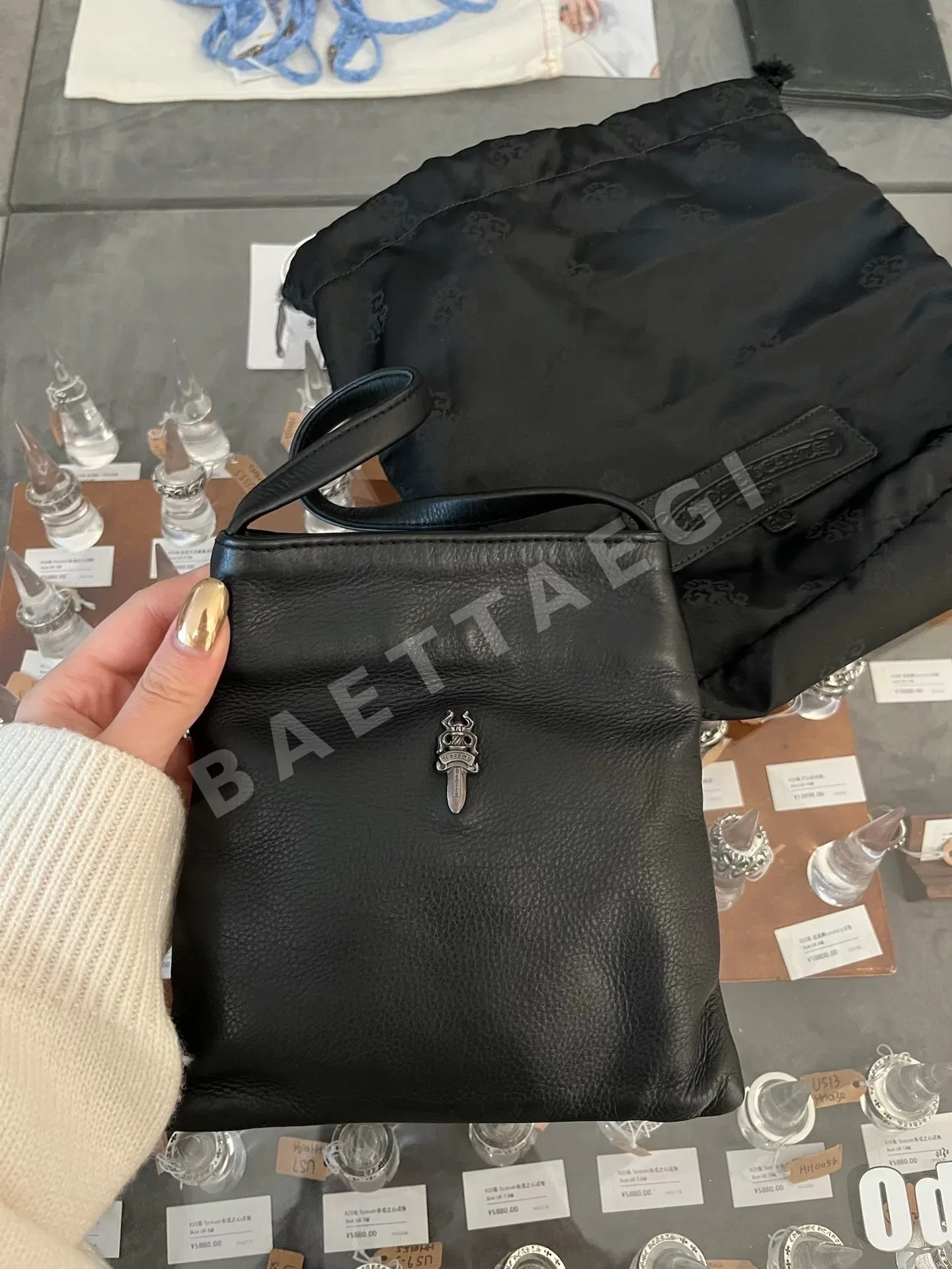 크롬하츠 드라큘라 마작 소가죽 핸드백 상세 이미지 2