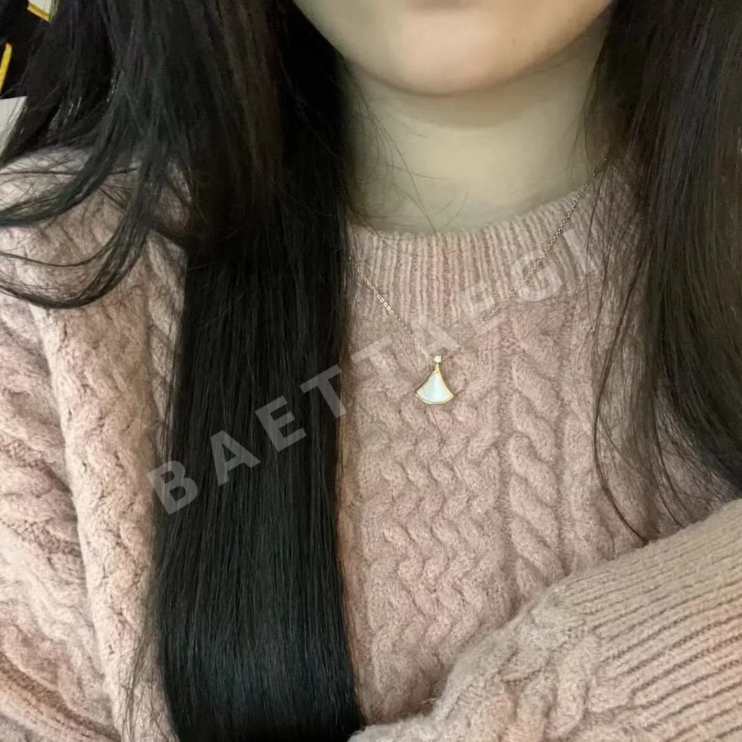 불가리 디바드림 로즈골드 다이아몬드 목걸이 상세 이미지 3