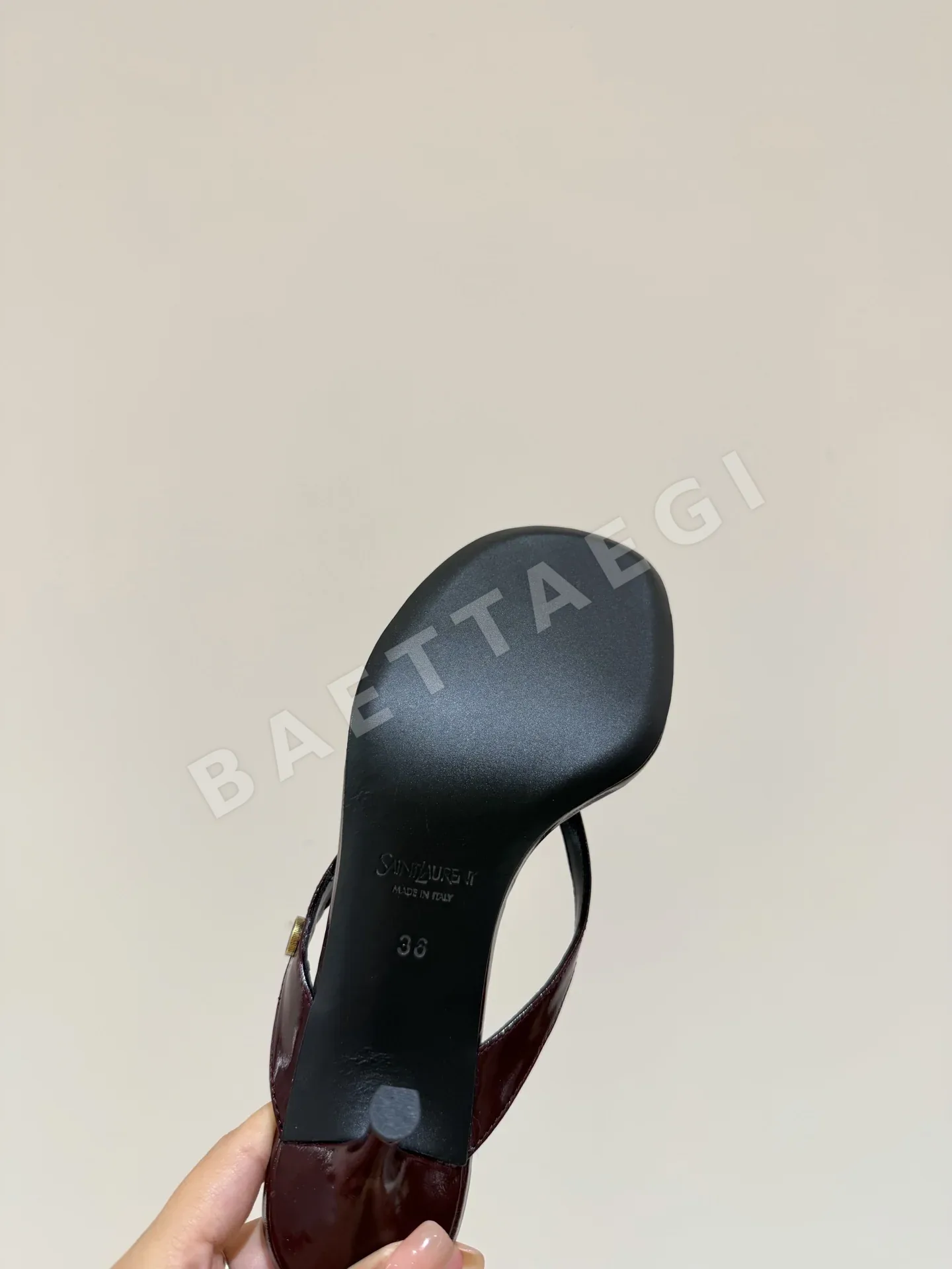 생로랑 큐빅 스트랩 스틸레토 힐 샌들 상세 이미지 9