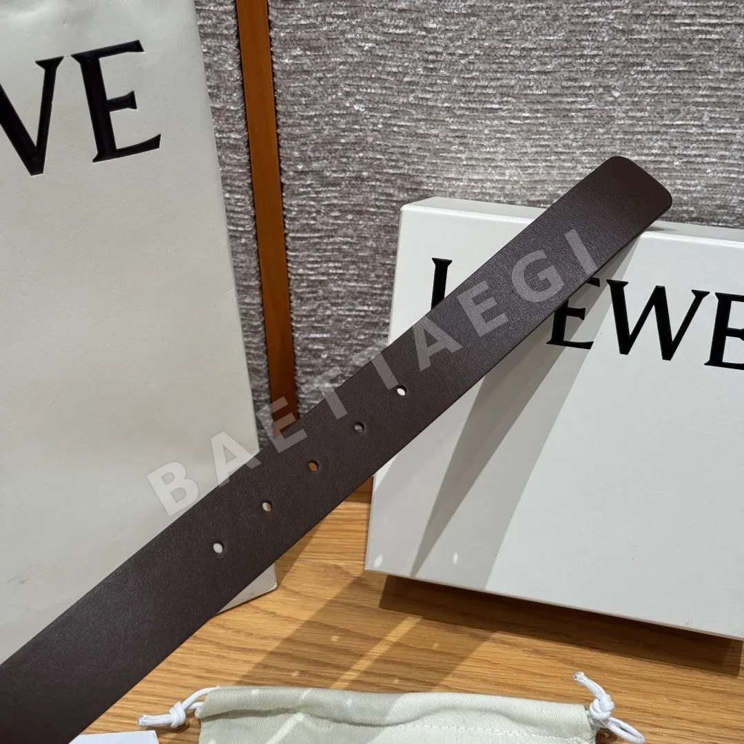 로에베 식물성 탄닌 가공 소가죽 여성용 벨트 상세 이미지 7