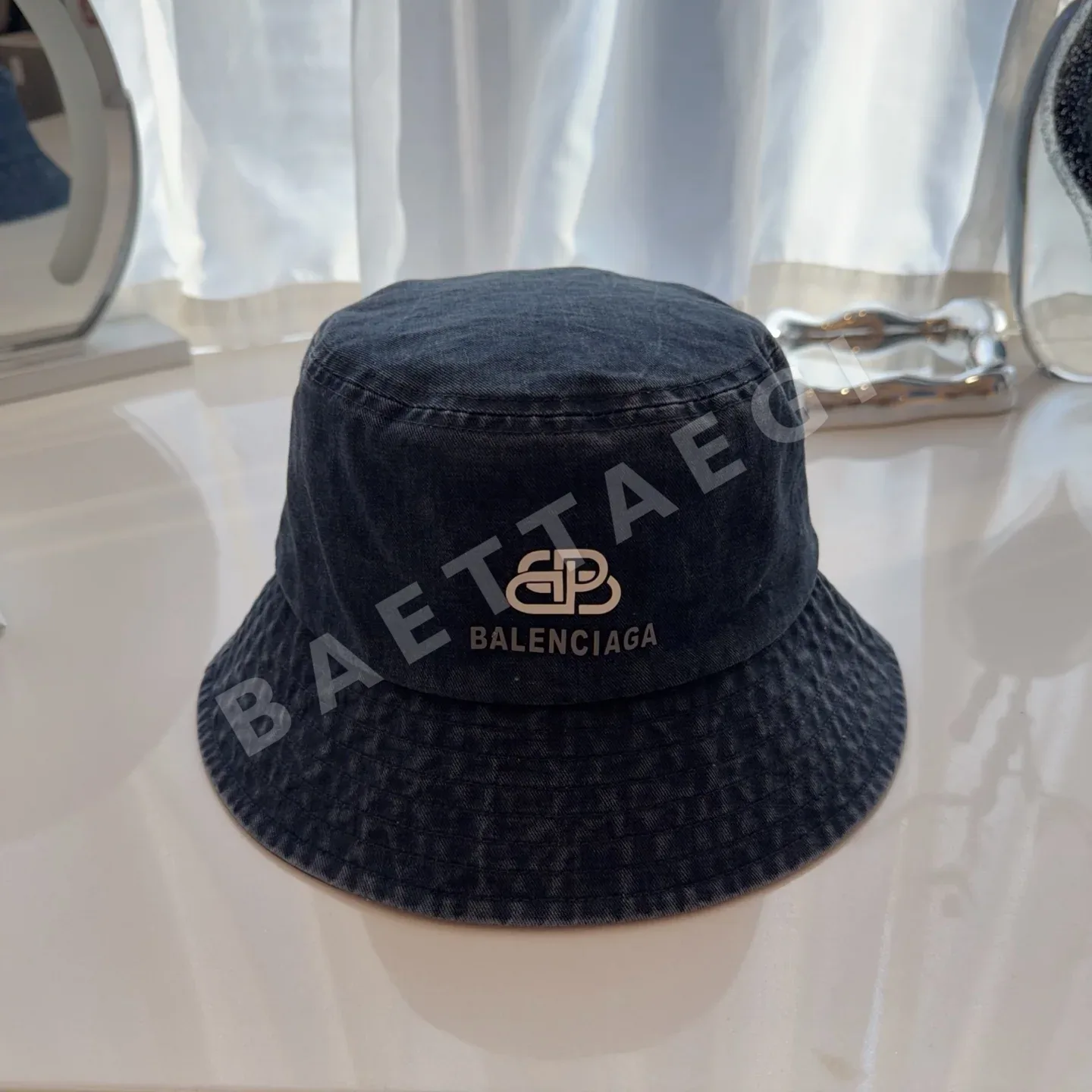 발렌시아가 피셔맨 버킷햇 모자 81735