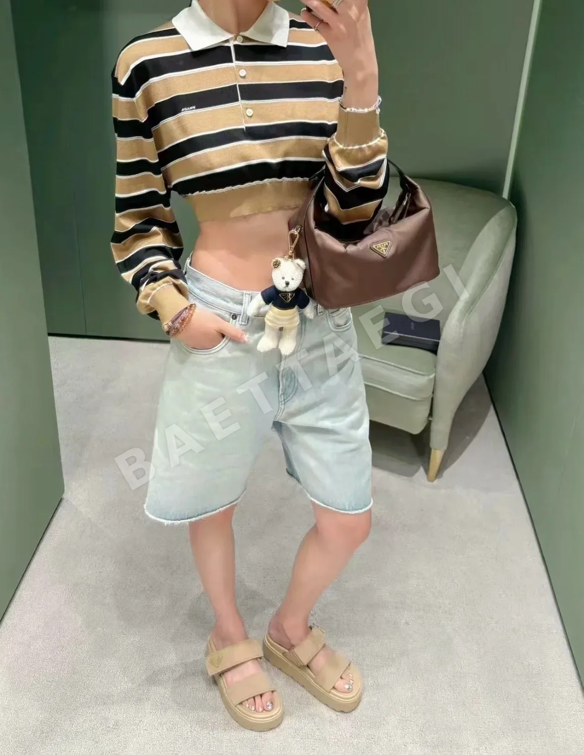 프라다 여성 반팔 티셔츠 상세 이미지 2