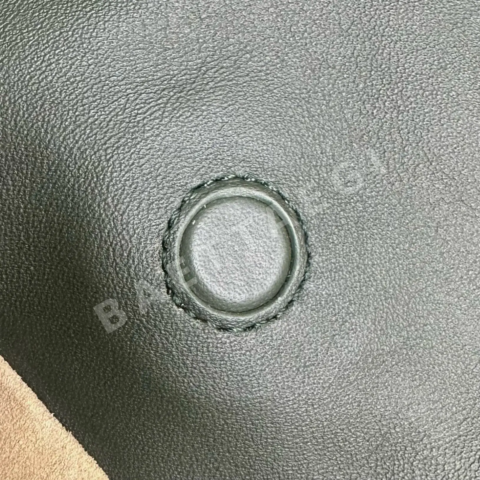 로에베 플라멩코 나파 가죽 버킷백 상세 이미지 7