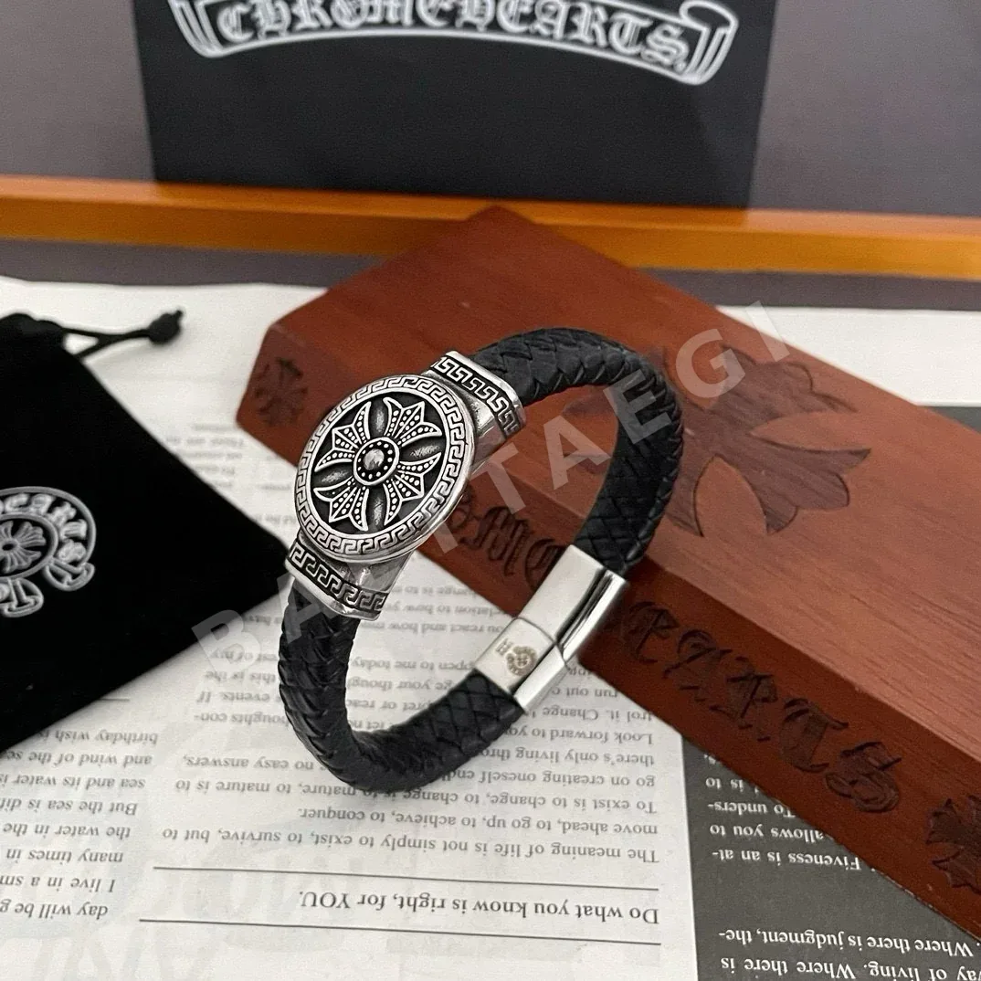 크롬하츠 클래식 크로스 레더 코드 팔찌 127562