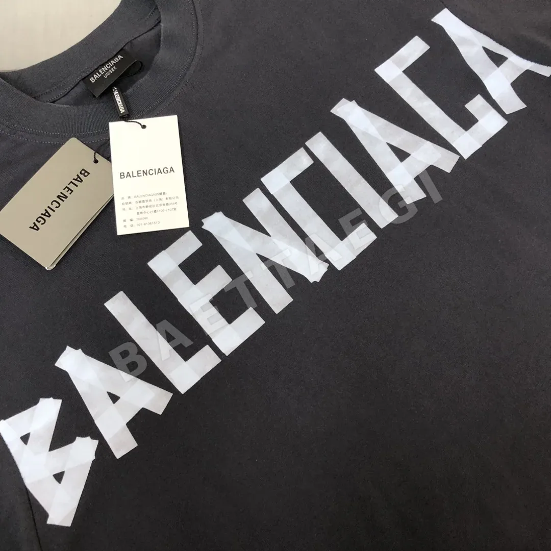 발렌시아가 남성 오버사이즈 크루넥 반팔 티셔츠 상세 이미지 5