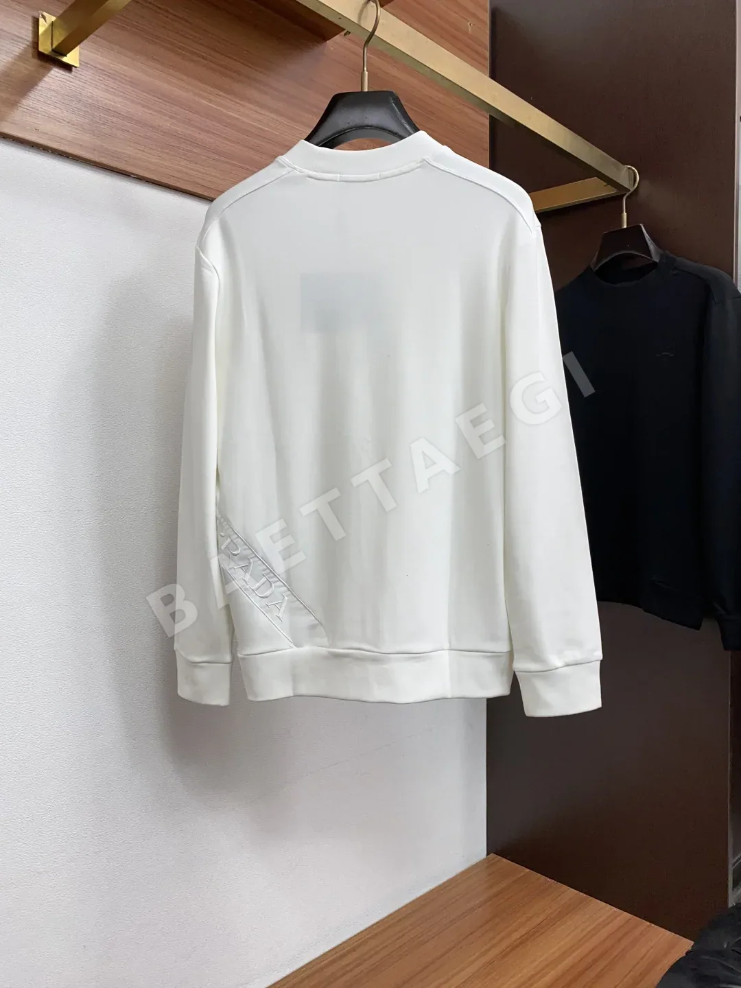 프라다 남성 모달 플리스 긴팔 스웨트셔츠 상세 이미지 9