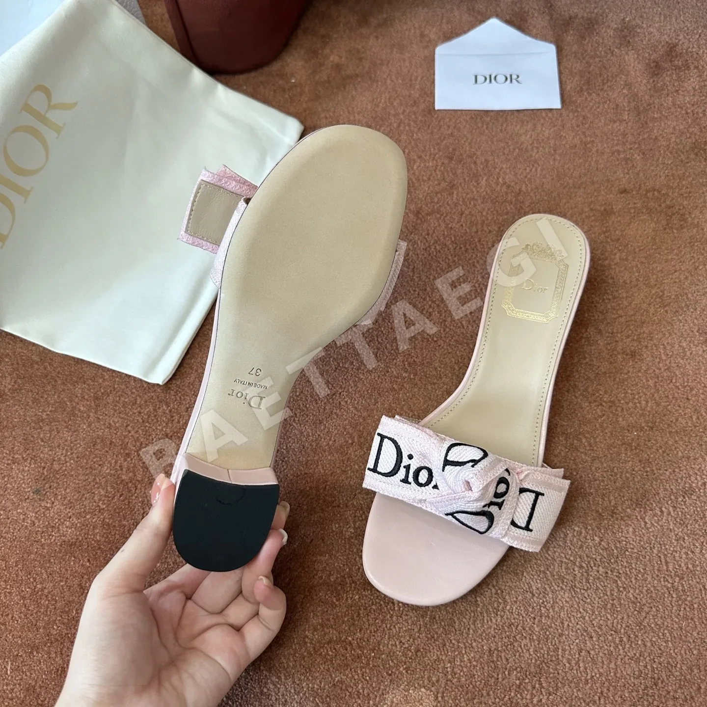 디올 로고 자수 캔버스 플랫 샌들 상세 이미지 7