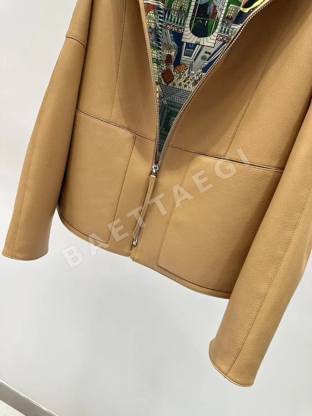 에르메스 양가죽 크루넥 여성 자켓 상세 이미지 5