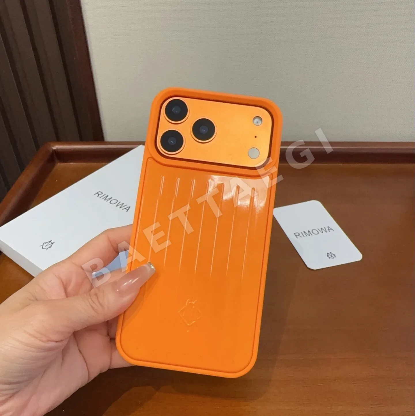 리모와 PVC 마그네틱 스마트폰 케이스 상세 이미지 2
