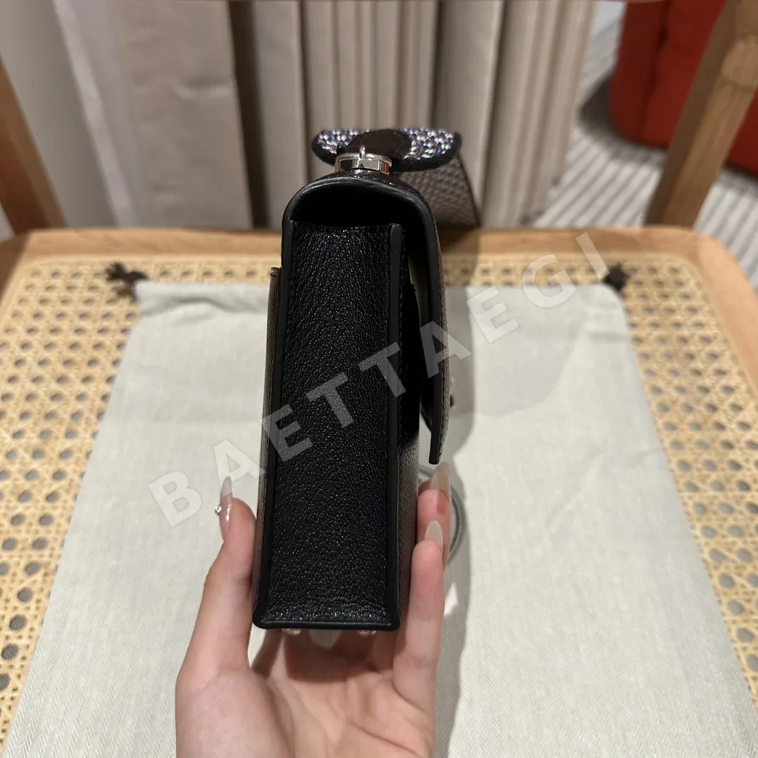 에르메스 베루 송아지가죽 블랙 실버 장식 가방 상세 이미지 4