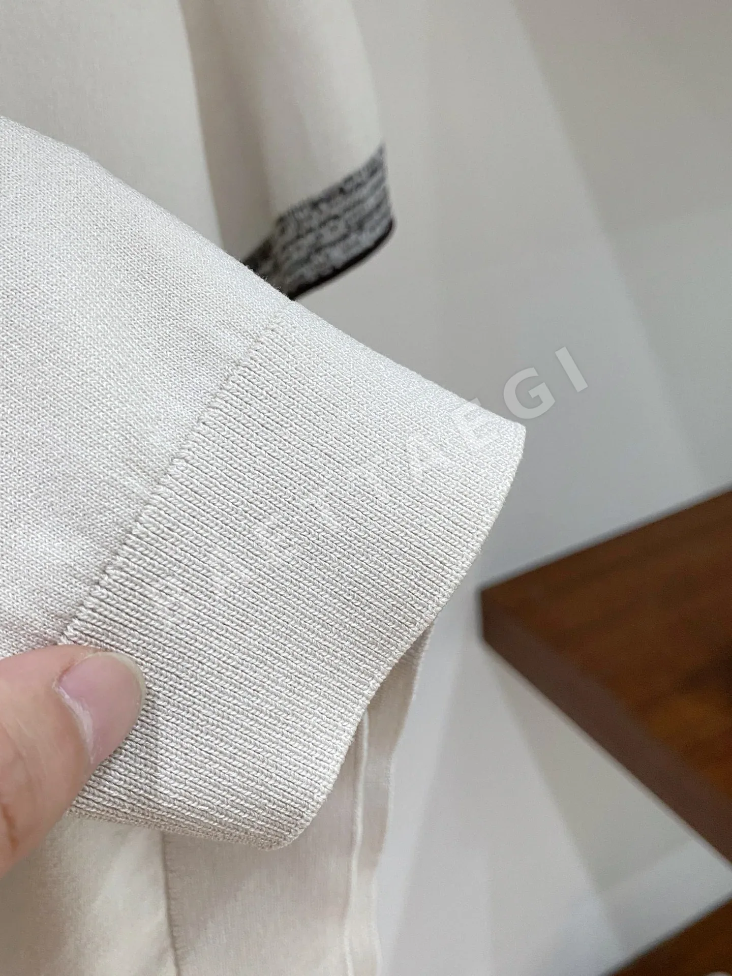 로로피아나 남성 린넨 반팔 티셔츠 상세 이미지 8